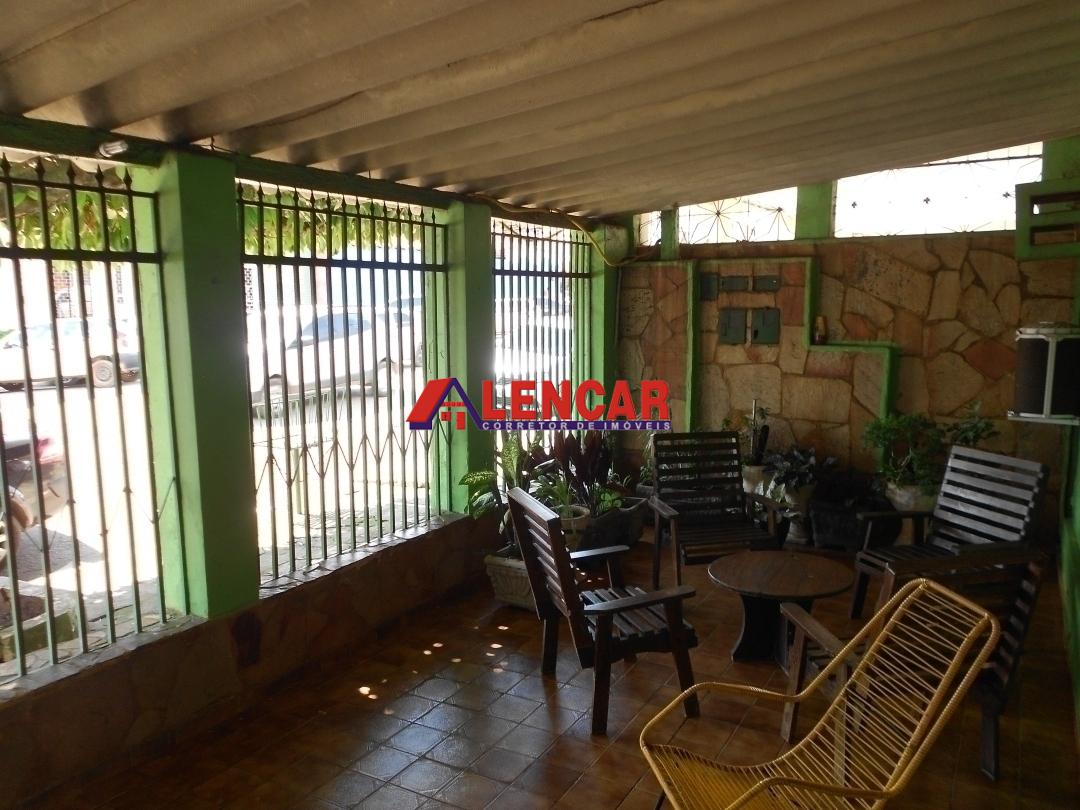 Casa à venda com 4 quartos, 120m² - Foto 17