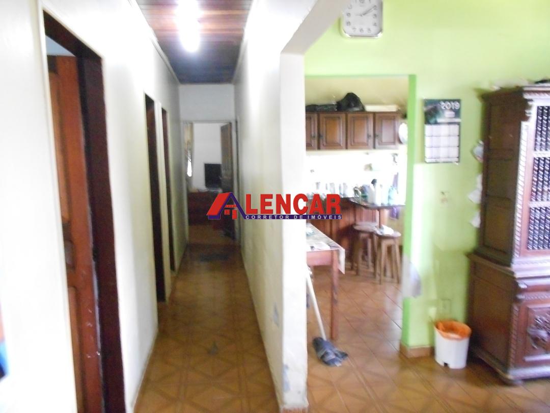 Casa à venda com 4 quartos, 120m² - Foto 10