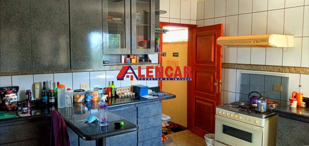 Apartamento à venda com 3 quartos, 173m² - Foto 21