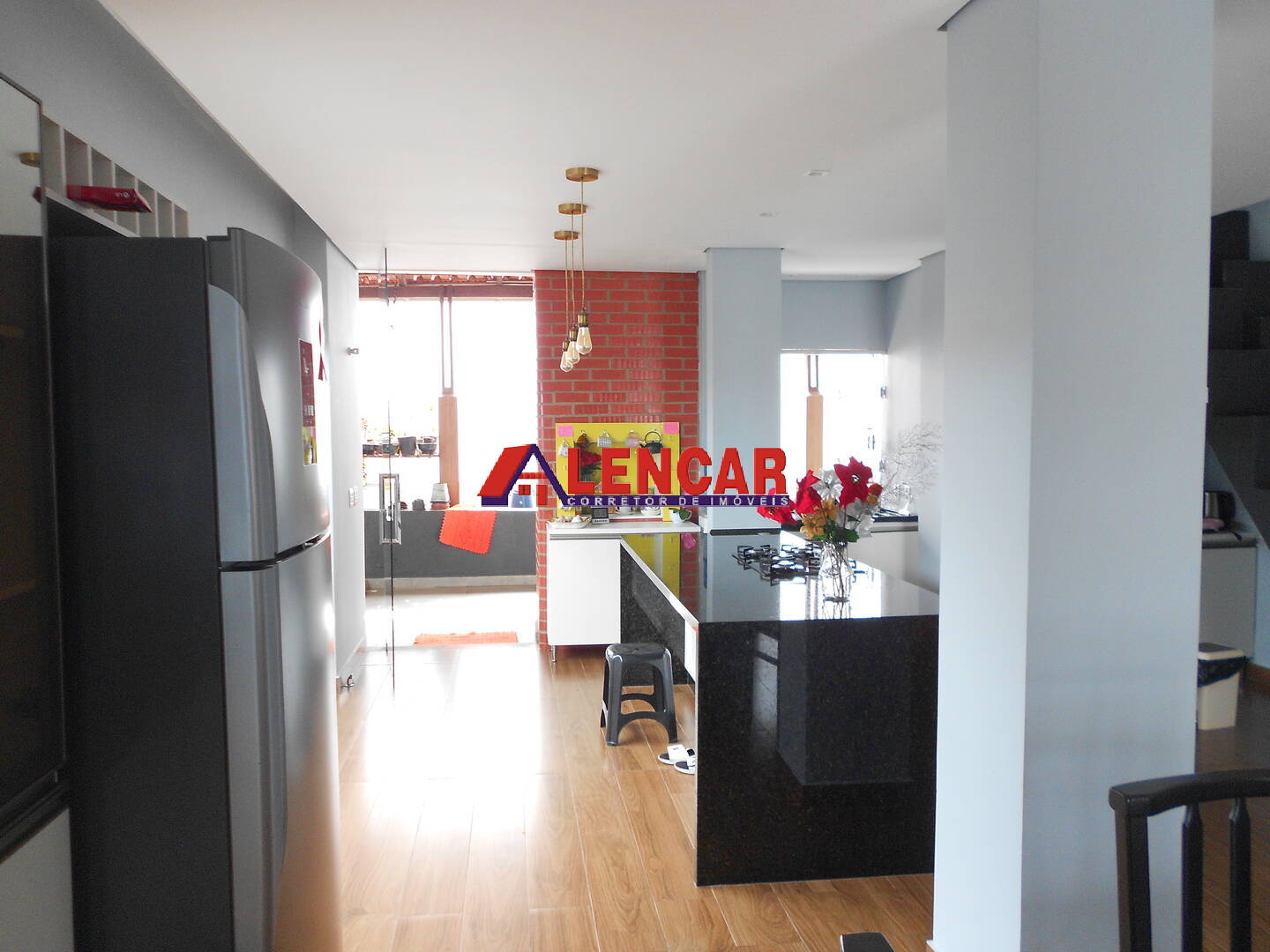 Casa à venda com 3 quartos, 250m² - Foto 17