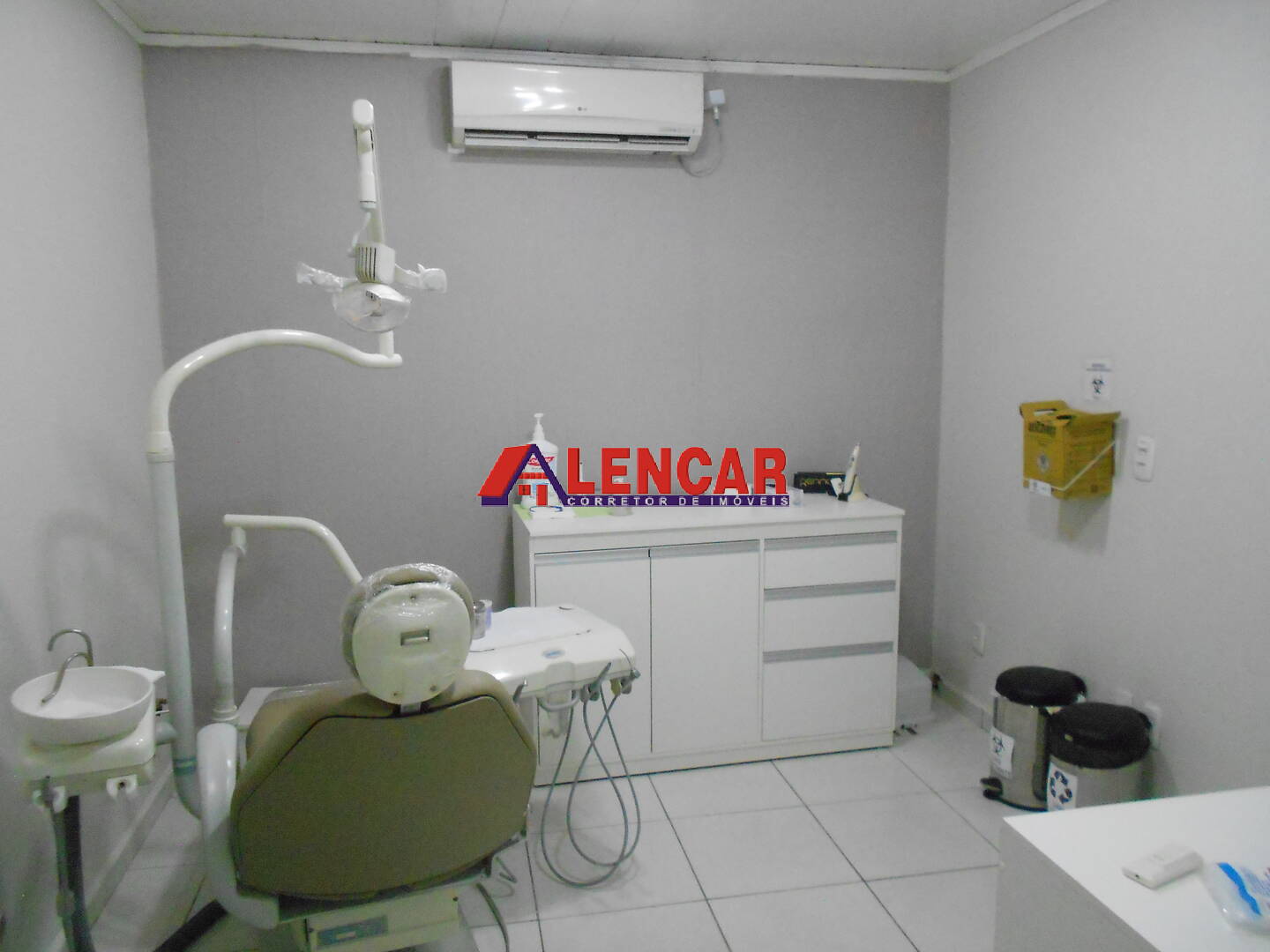 Prédio Inteiro para alugar, 330m² - Foto 12