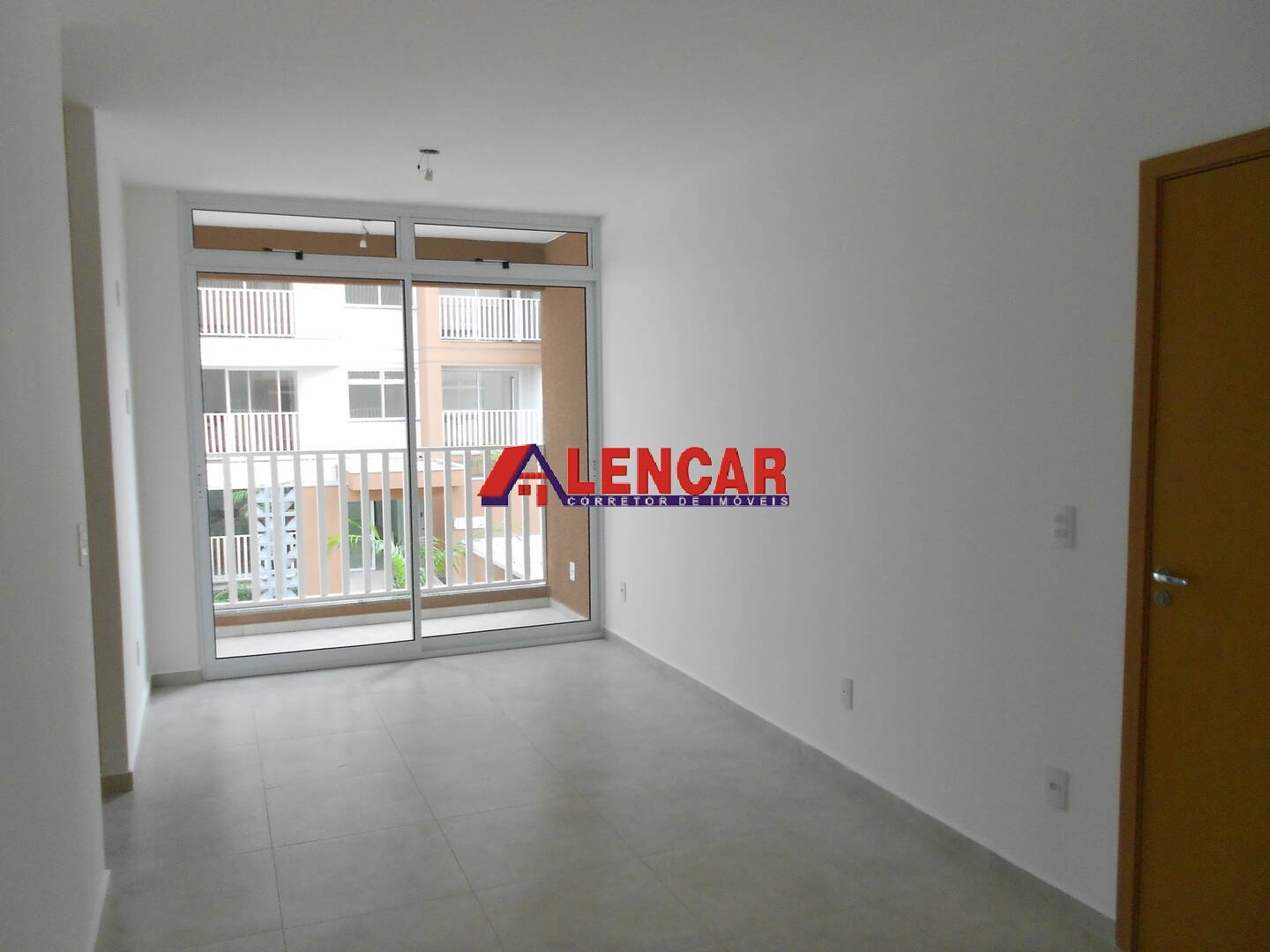 Apartamento para alugar com 2 quartos, 58m² - Foto 2