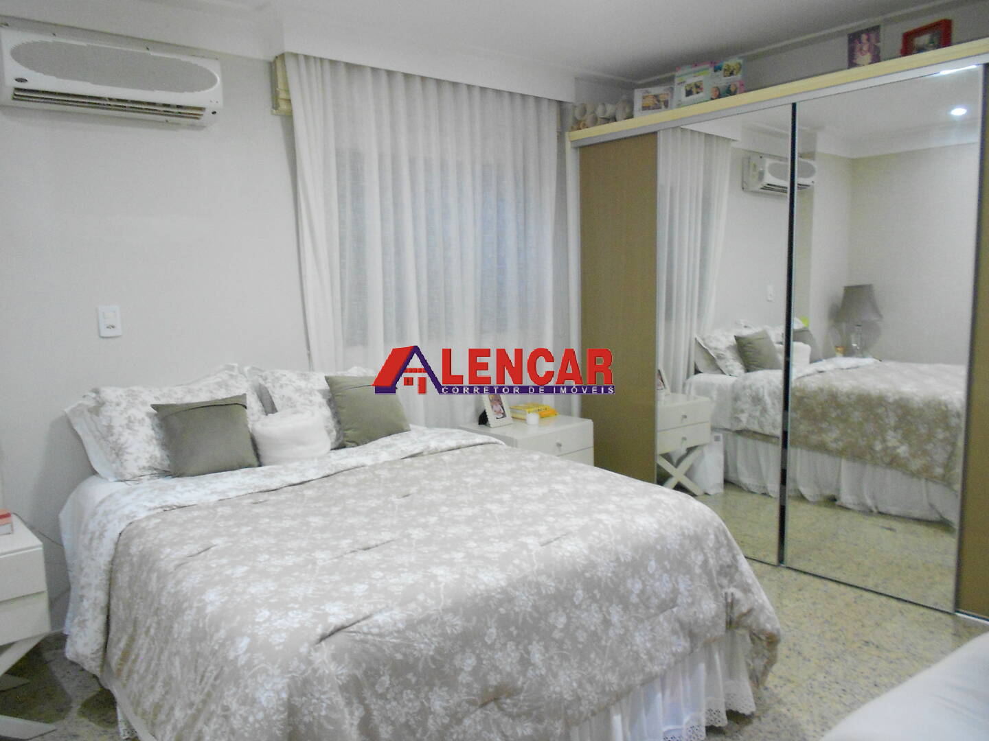 Apartamento à venda com 4 quartos, 320m² - Foto 21