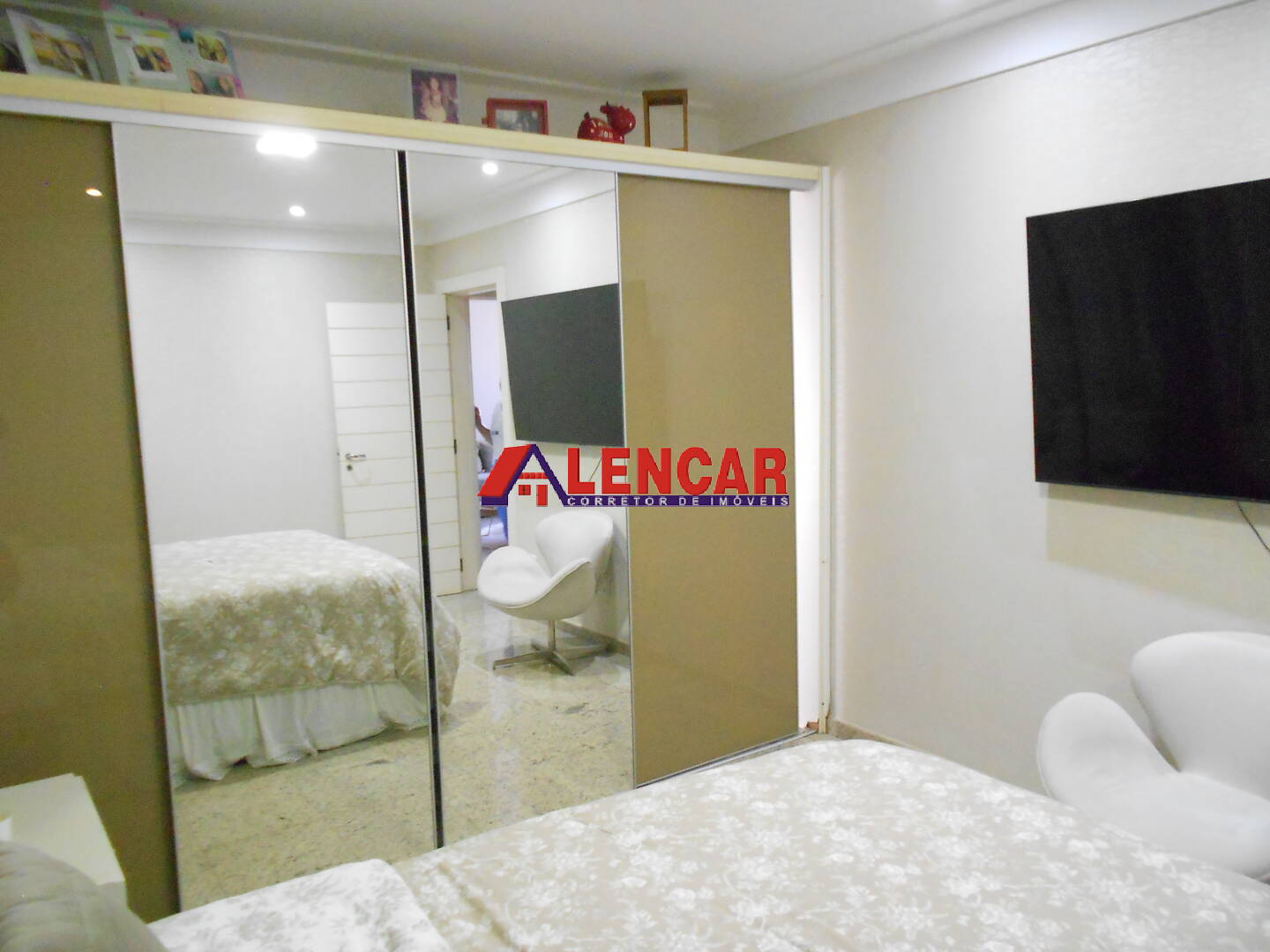 Apartamento à venda com 4 quartos, 320m² - Foto 22