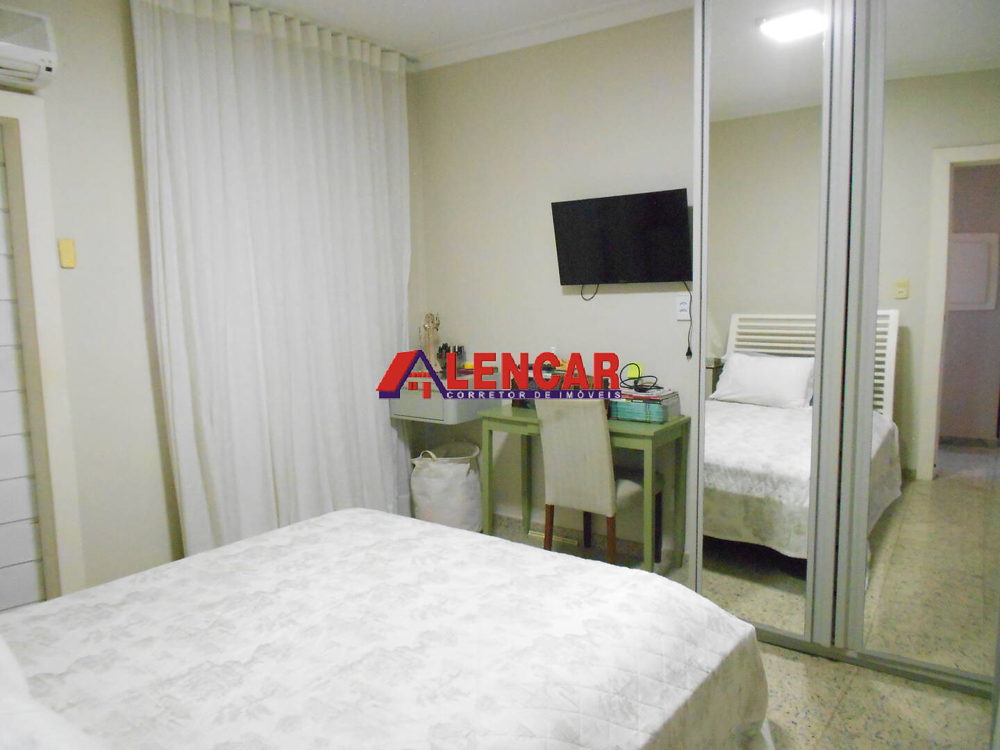 Apartamento à venda com 4 quartos, 320m² - Foto 27