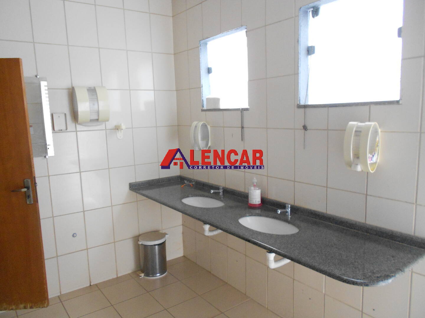 Apartamento à venda com 3 quartos, 86m² - Foto 25