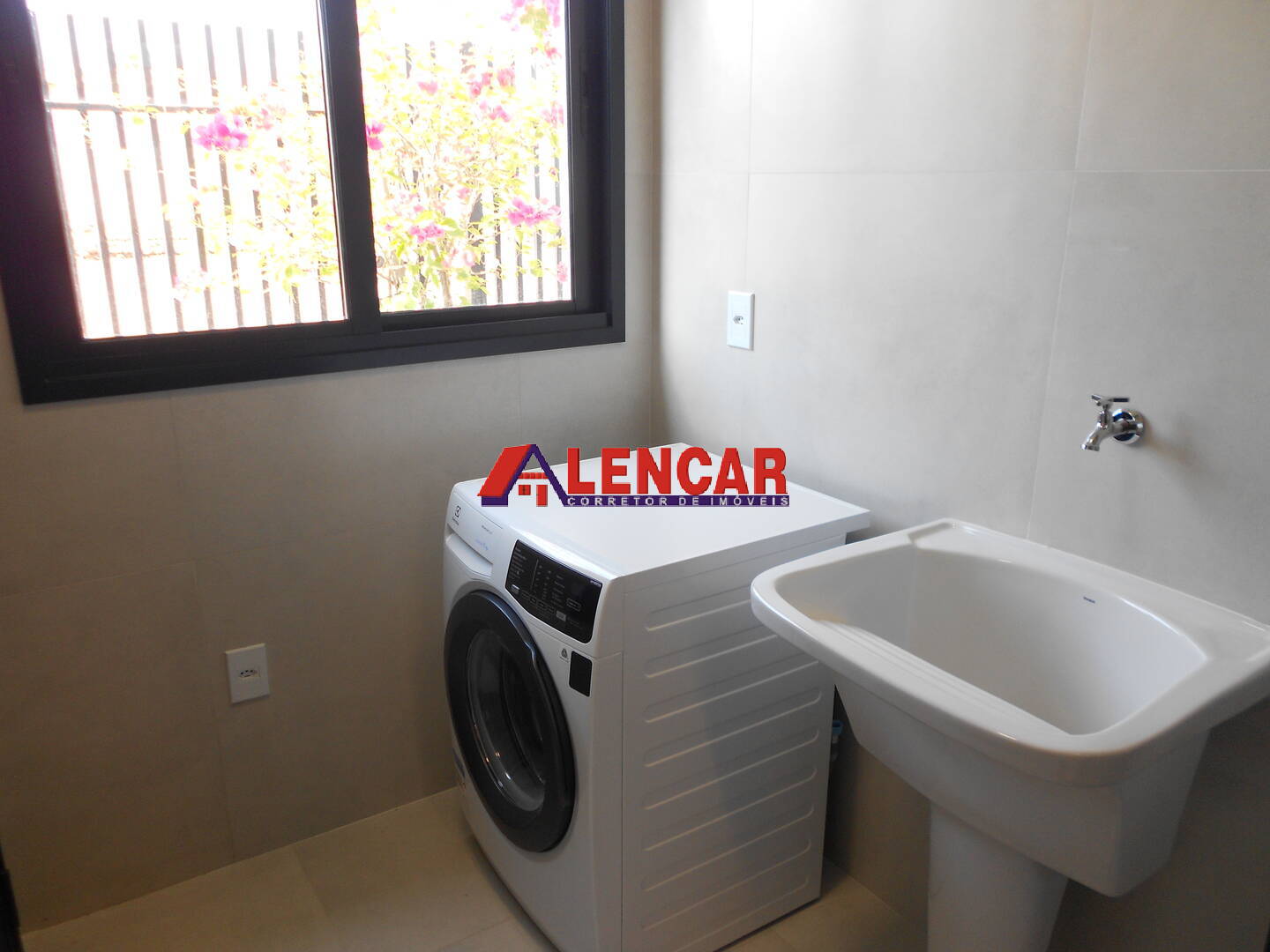 Apartamento à venda com 2 quartos, 81m² - Foto 15