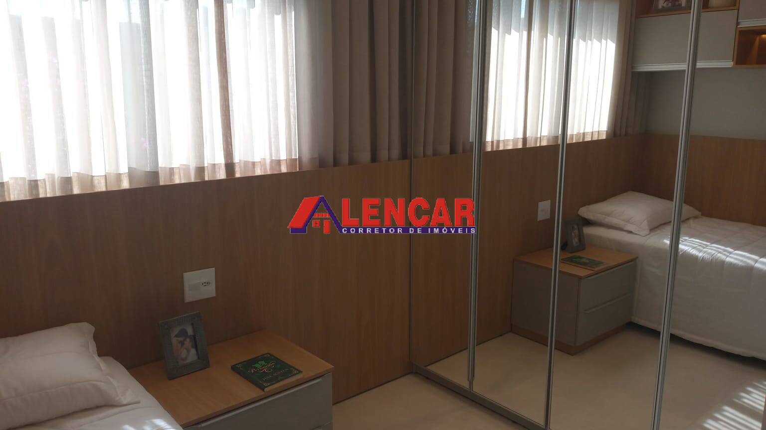 Apartamento à venda com 2 quartos, 81m² - Foto 25